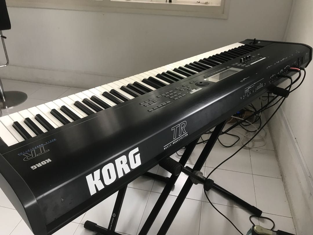 Korg TR 88 key music workstation piano keyboard PLEASE READ DESCRIPTION!