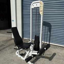 Leg extension leg curl combo machine