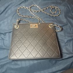 Black Quilted Chain Shoulder Bag – Silver Hardware