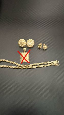 Gold-Tone Rope Chain Bracelet and Stud Earrings Set