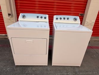 Like New Whirlpool Electric Set W/D