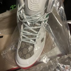Men’s Gucci sneakers Size 10 (43)