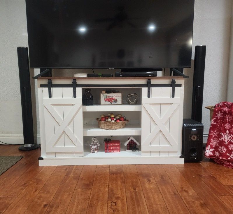 Bluetooth Surround System ‼️PICKUP LINDSAY ‼️