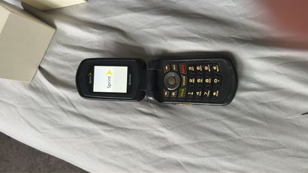Kyocera directors E4210 sprint flip phone