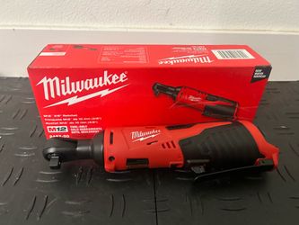Milwaukee M12 12V Lithium-lon Cordless 3/8 in. Ratchet (Tool-Only)