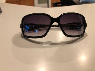 Beautiful Black OG Sunglasses NEW