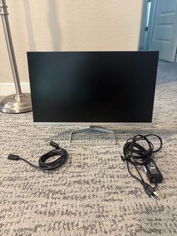 HP Computer Monitor with Cables 19 by 11 inch