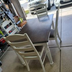 Beautiful Kitchen Table 