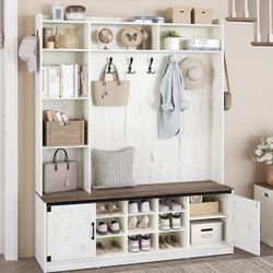 Mudroom With Bench And Hooks 
