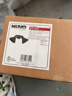 Flood light fixtures