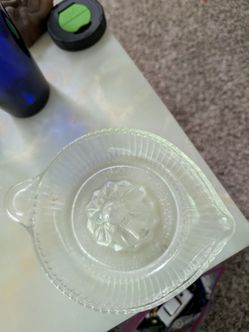 Depression glass style juicer