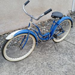 Vintage 1950’s Schwinn Cruiser Bike 