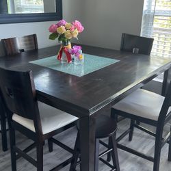 Dinning Room High Table