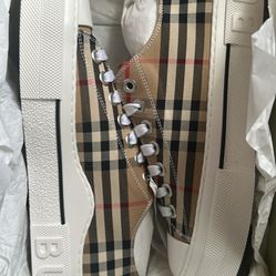 Burberry Shoes