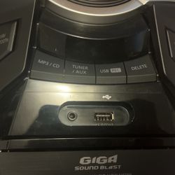 Stereo With USB PORT