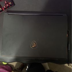 MSI GAMING LAPTOP (SEND OFFERS)