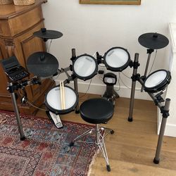 Simmons Titan 50 Drum Set
