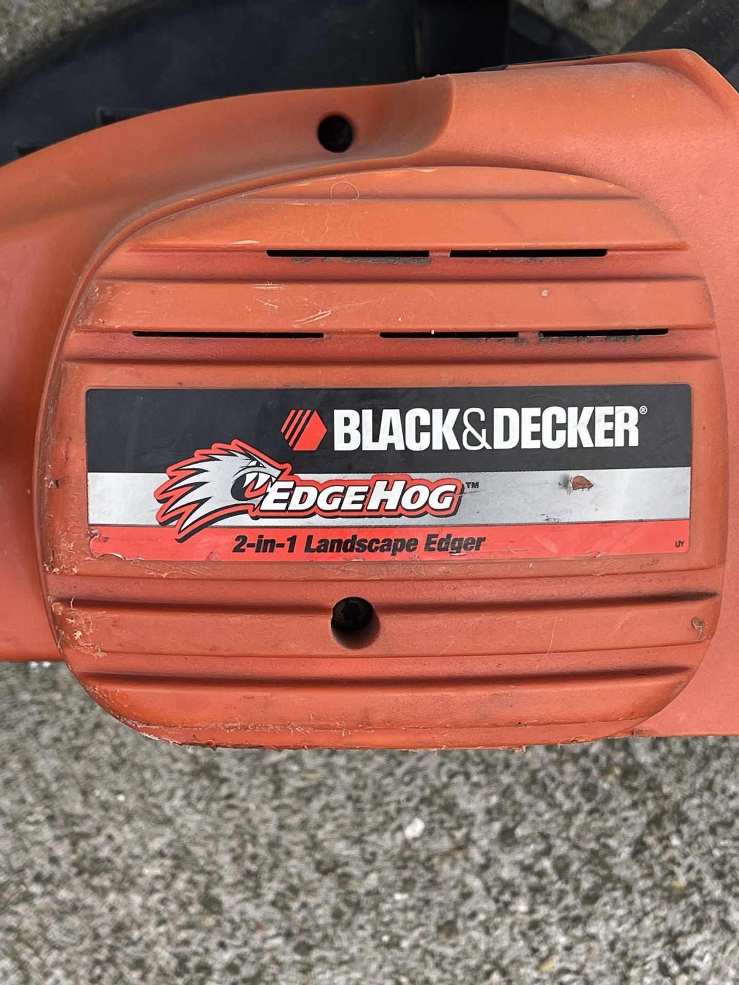 Brand NEW: BLACK & DECKER LE750 Edge Hog 2-1/4 HP Electric Landscape Edger