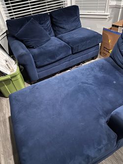2 Piece Basset Sectional Couch  Used Normal Wear and Tear 50$ OBO
