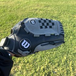Wilson A360 14” Softball Glove