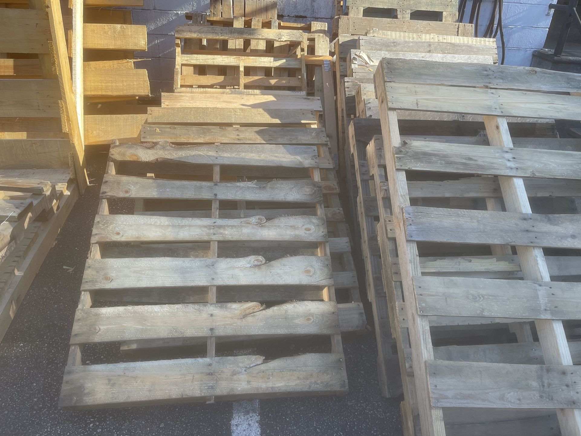 Free Pallets And Wood