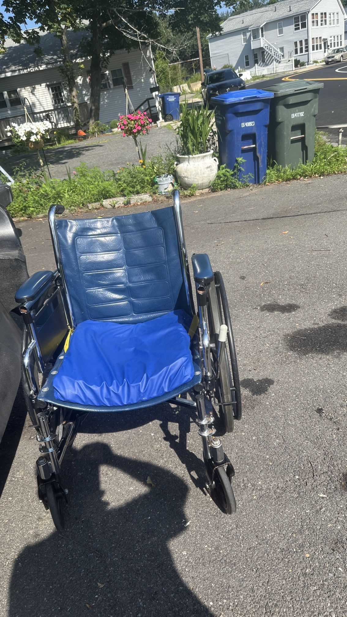 Wheelchair With Cushion