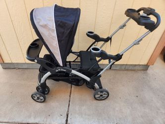Sit n' stand stroller