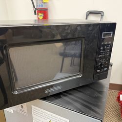 .7 cu ft microwave