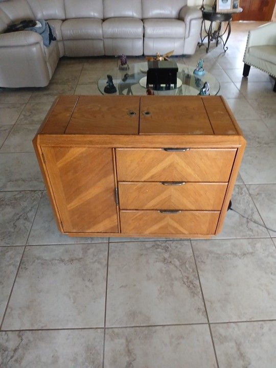 Stanley Mid-Century Mahogany &Brass Rolling Bar