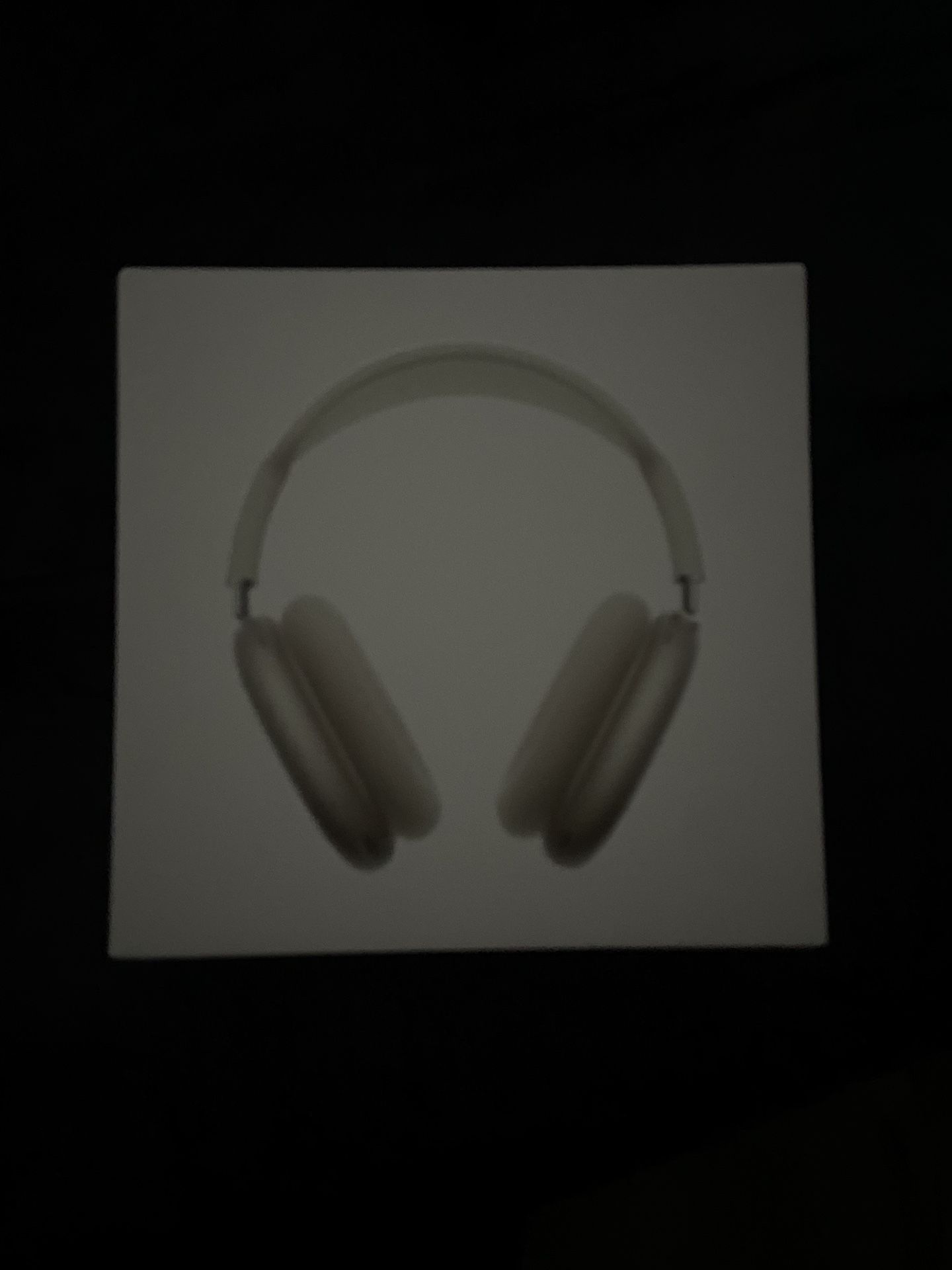 Airpods max starlight