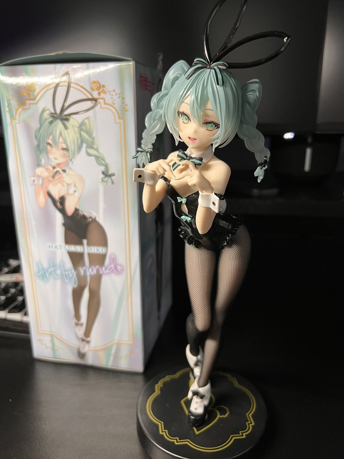 Hatsune Miku Bunny Anime Figure