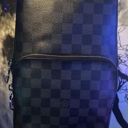 Louis vuitton sling bag