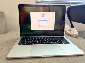 2018 MacBook Pro 13” – Quad-Core i5, 8GB RAM, macOS Sequoia