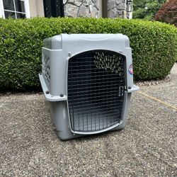 Large Dog Crate - Like New Condition