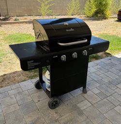 Char-broil BBQ + Propane Tank