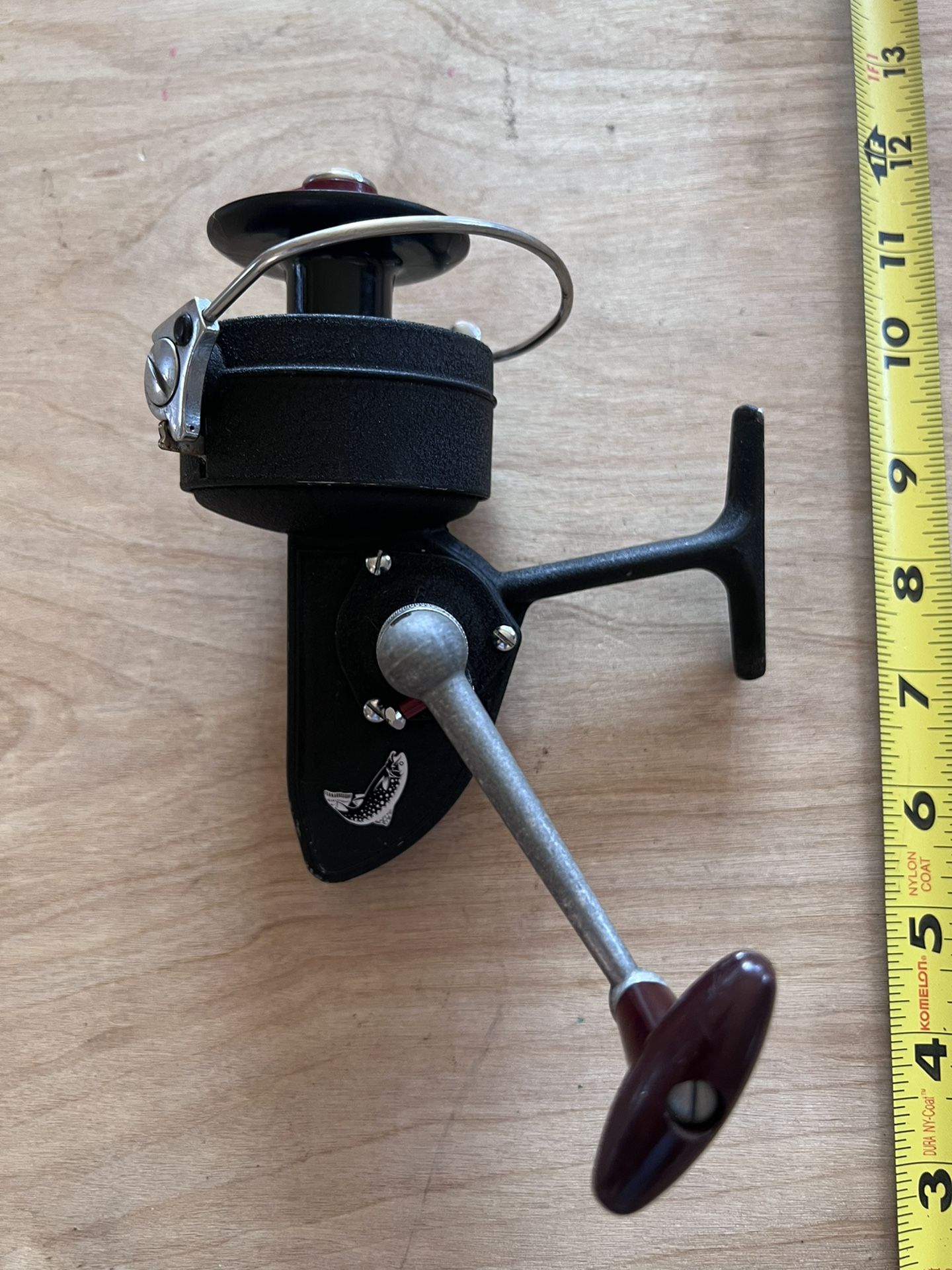 Vintage Dam Quick 331 Spinning Fishing Reels, Nice