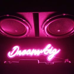 2. Bd2. 15s. In  Qbomb Box.  750. Rms 1800 Peak. Each.  In. Mint Contion. 400.   Work. Good.  U Pick. Up. 