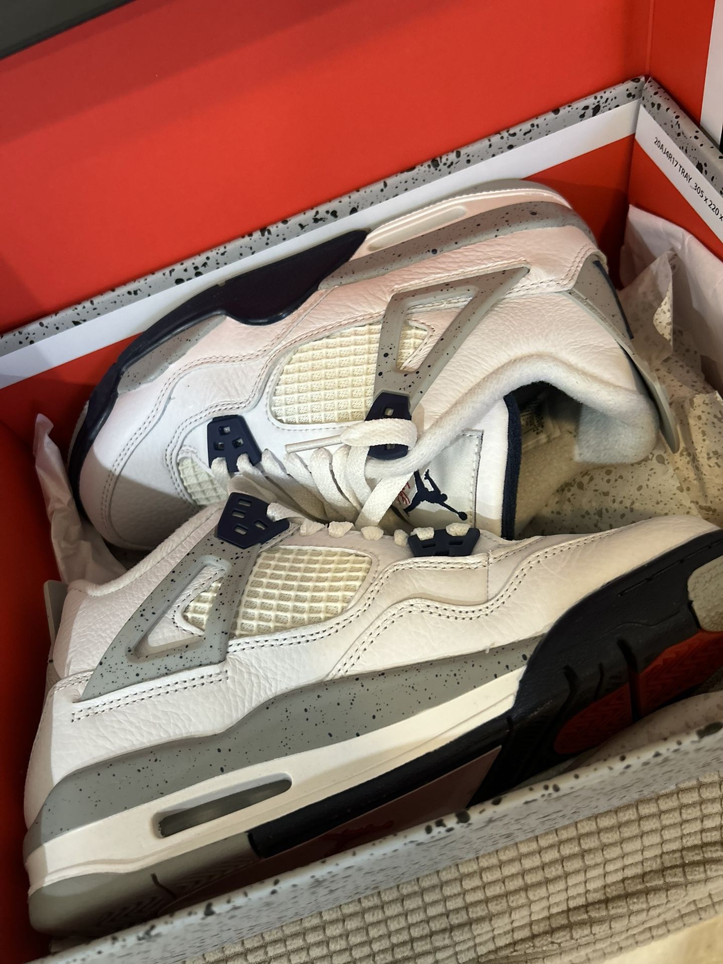 Air Jordan Retro 4 (GS) 5.5y