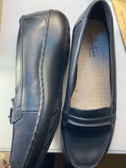 Clarks Collection Ashland Lily Navy Leather Penny Loafers Women’s Size 7.5 M