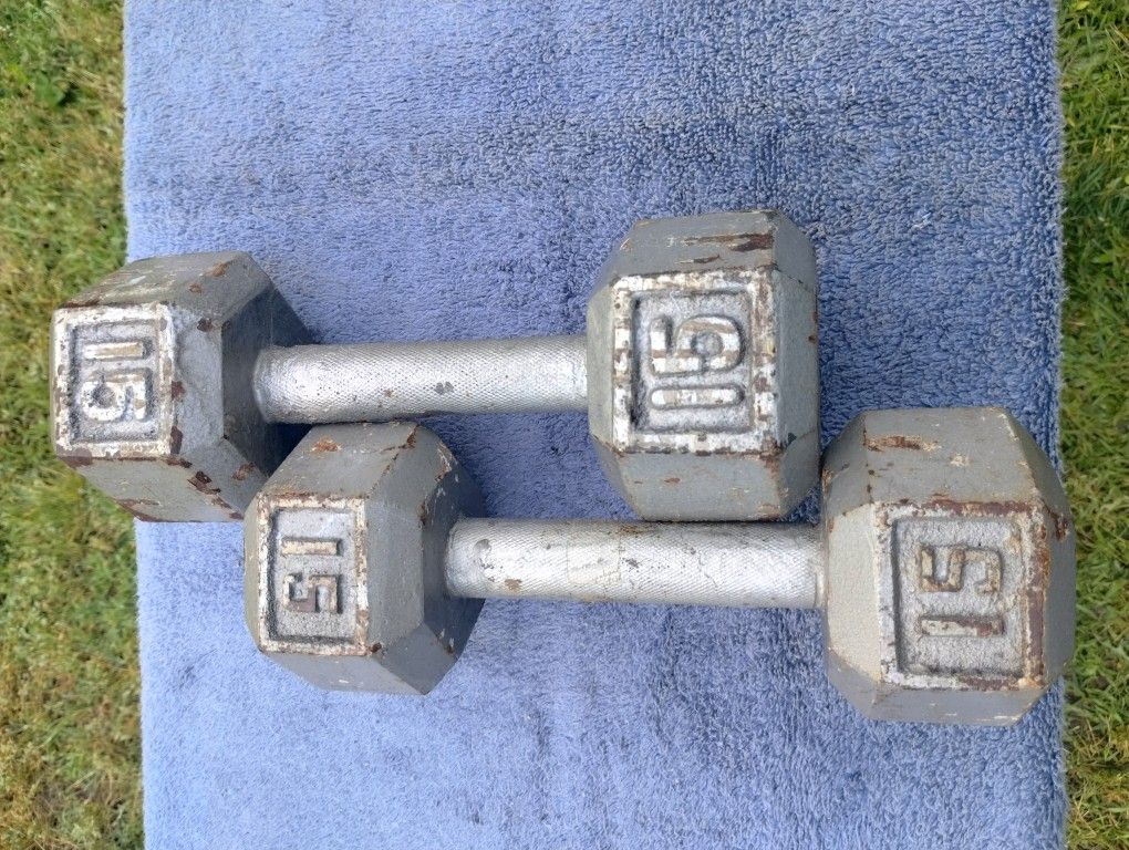 (YES STILL AVAILABLE) Set Of 15 Lb Dumbbells