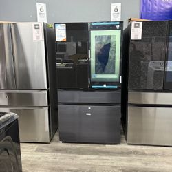 Samsung - Bespoke 29 Cu Ft 4-Door French Door Refrigerator with AI Family Hub+ - Charcoal Glass & Matte Black 🖤