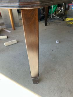 Dining table w/6 chairs