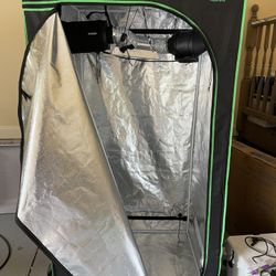 Grow Tent With Lights And Carbon Air Filter 