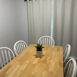 Dining Room Table W/ 6 Chairs 