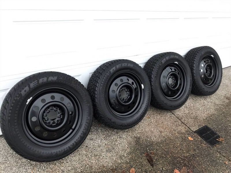 *NEARLY NEW* 225/60r16 Dean Wintercat Studded Snow Tires With 16" Rims