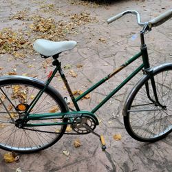 Girl's bike,  24 inch wheels