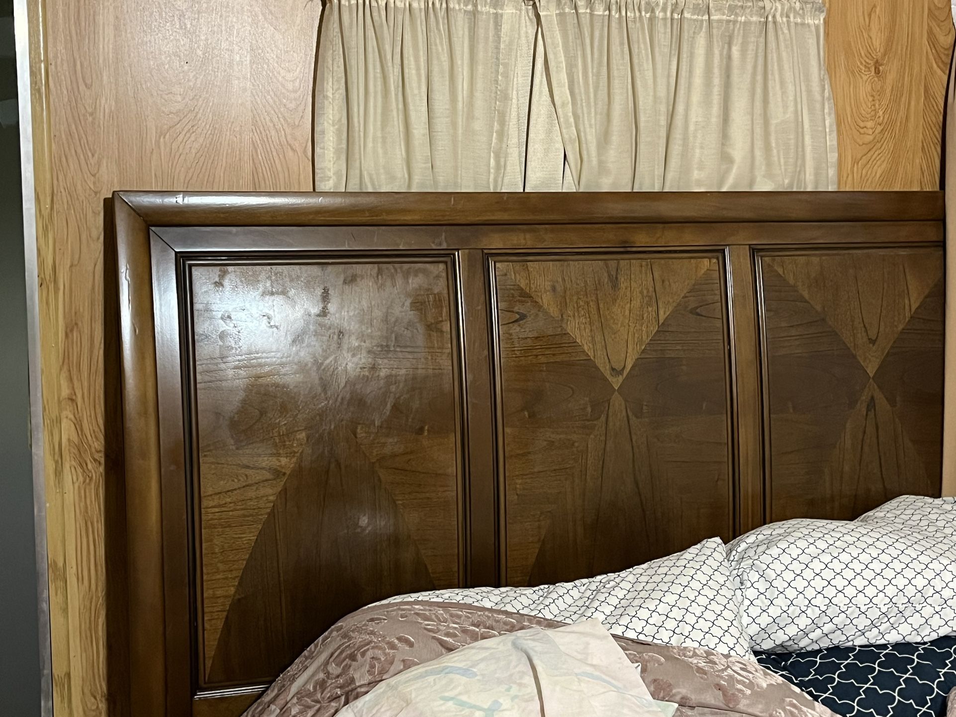 Queen size BED FRAME