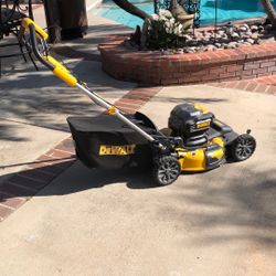Dewalt Self Drive Lawn Mower (tool Only)