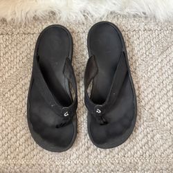 OluKai Sandal Size 9 (women) 