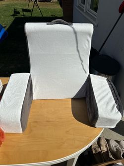 Backrest pillow